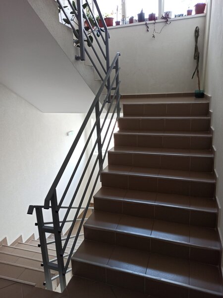 Postalionului 30, 2 min. STB, 13 min. cu STB, metrou Ap. Patriei, duplex 3 cam. dec.